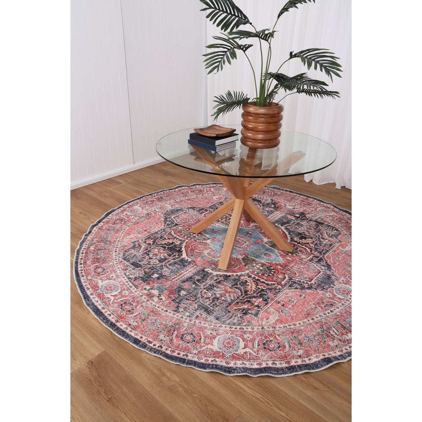 Distressed Vintage Kendra Round Rug