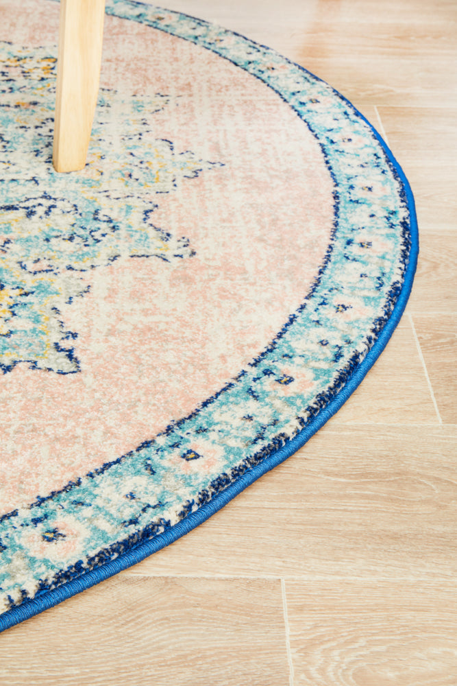Avenue Flamingo Round Rug