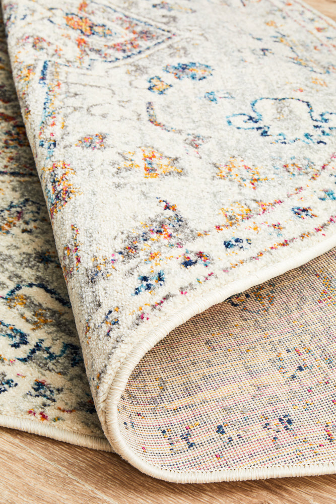 Century Faded Medallion Silver Round Rug