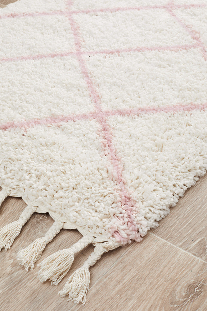 Saffron Diamond Lattice Pink Runner Rug