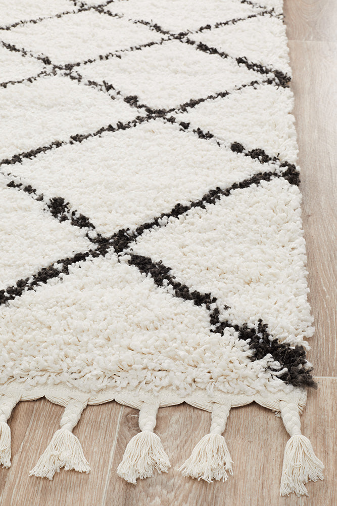 Saffron Diamond Lattice White Runner Rug