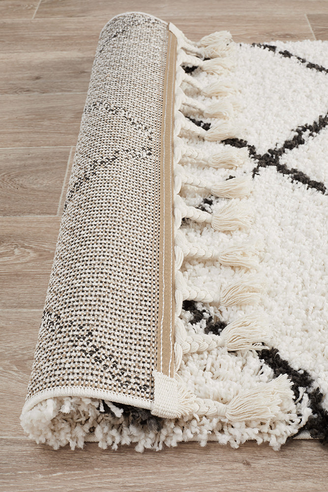 Saffron Diamond Lattice White Runner Rug