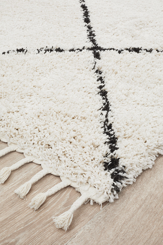Saffron Diamond Lattice White Rug