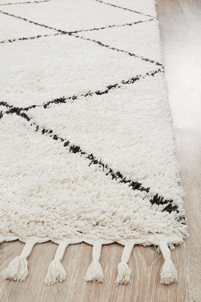 Saffron Diamond Lattice White Rug