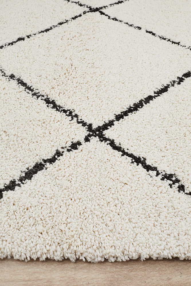 Saffron Diamond Lattice White Rug