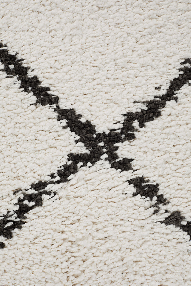 Saffron Diamond Lattice White Rug