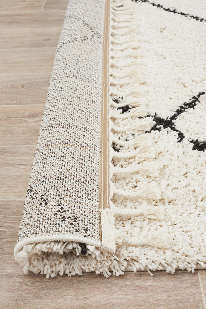 Saffron Diamond Lattice White Rug