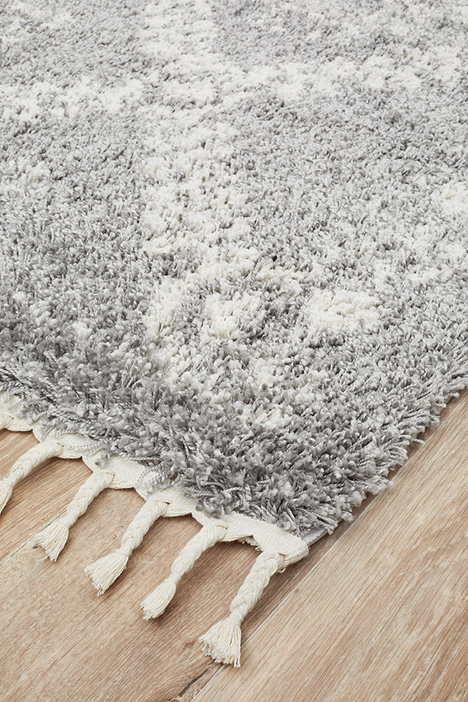 Saffron Tribal Lattice Silver Rug
