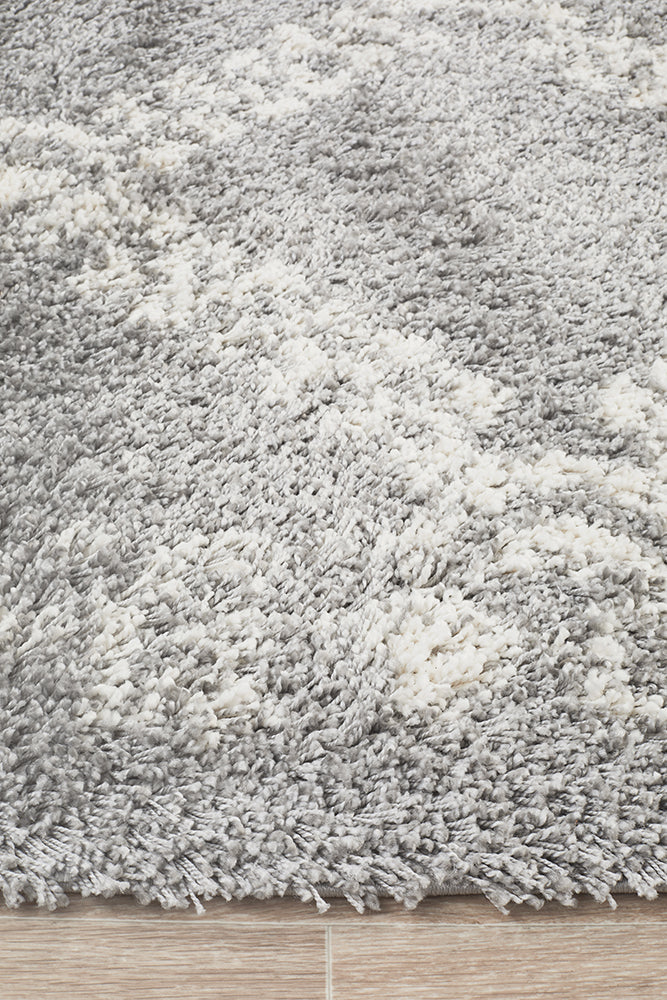 Saffron Tribal Lattice Silver Rug