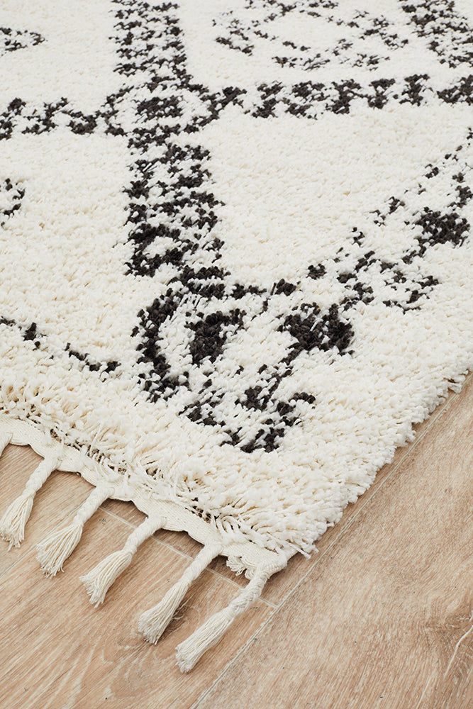Saffron Tribal Lattice White Rug
