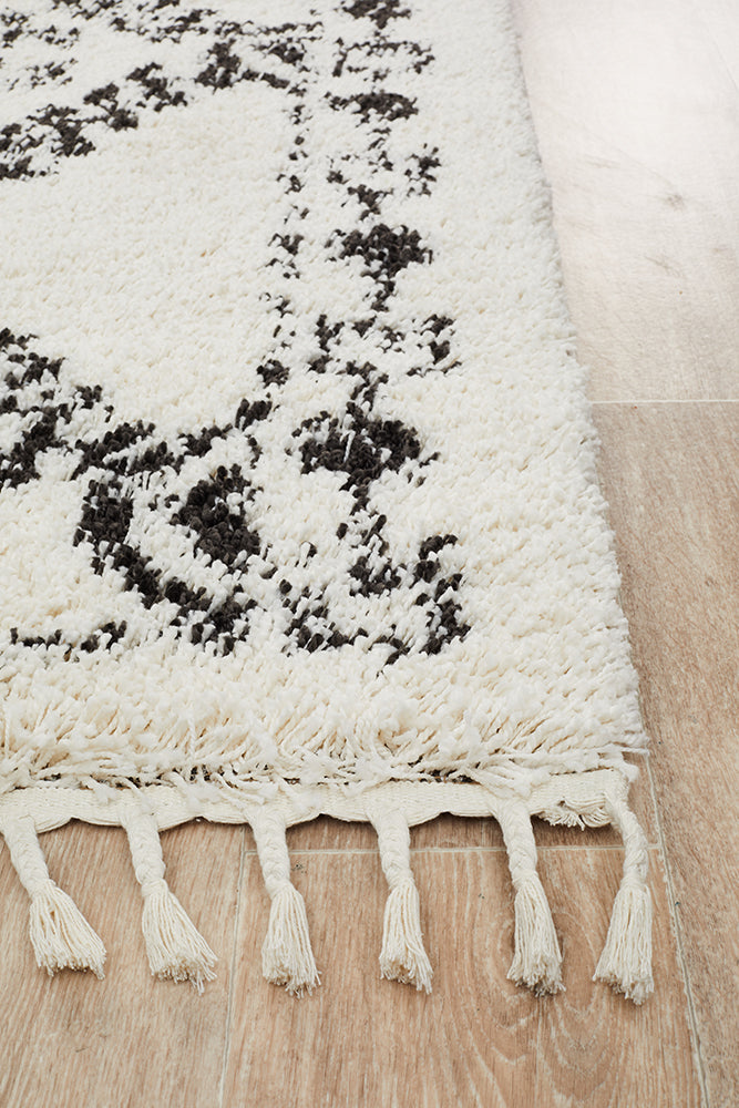 Saffron Tribal Lattice White Rug
