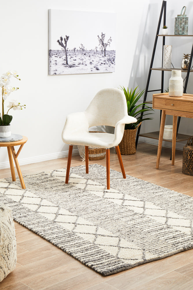 Skandinavian Skandi Tribal Grey Rug