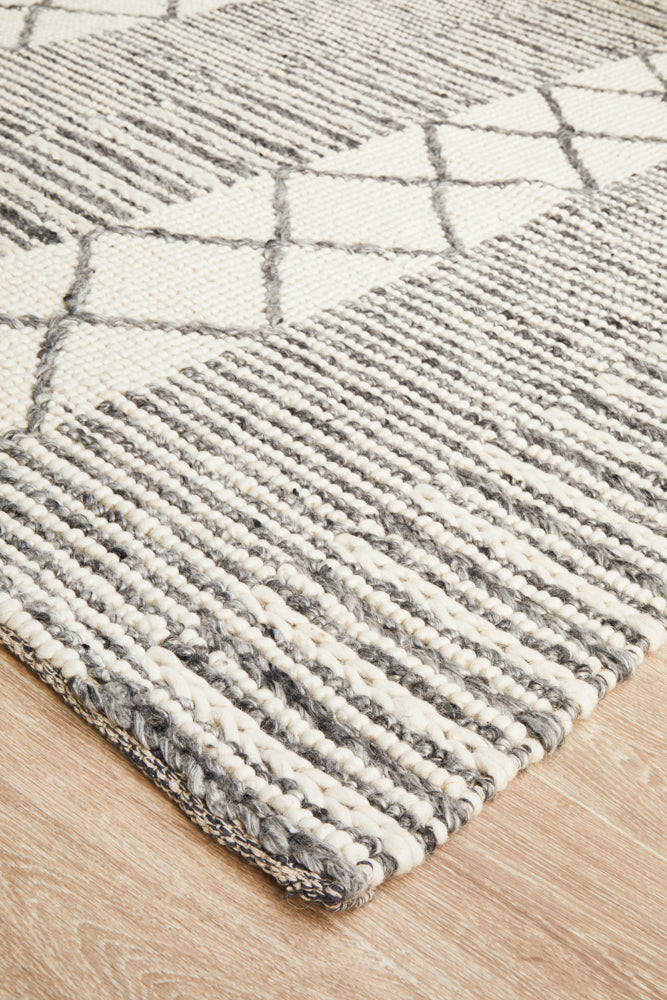 Skandinavian Skandi Tribal Grey Rug