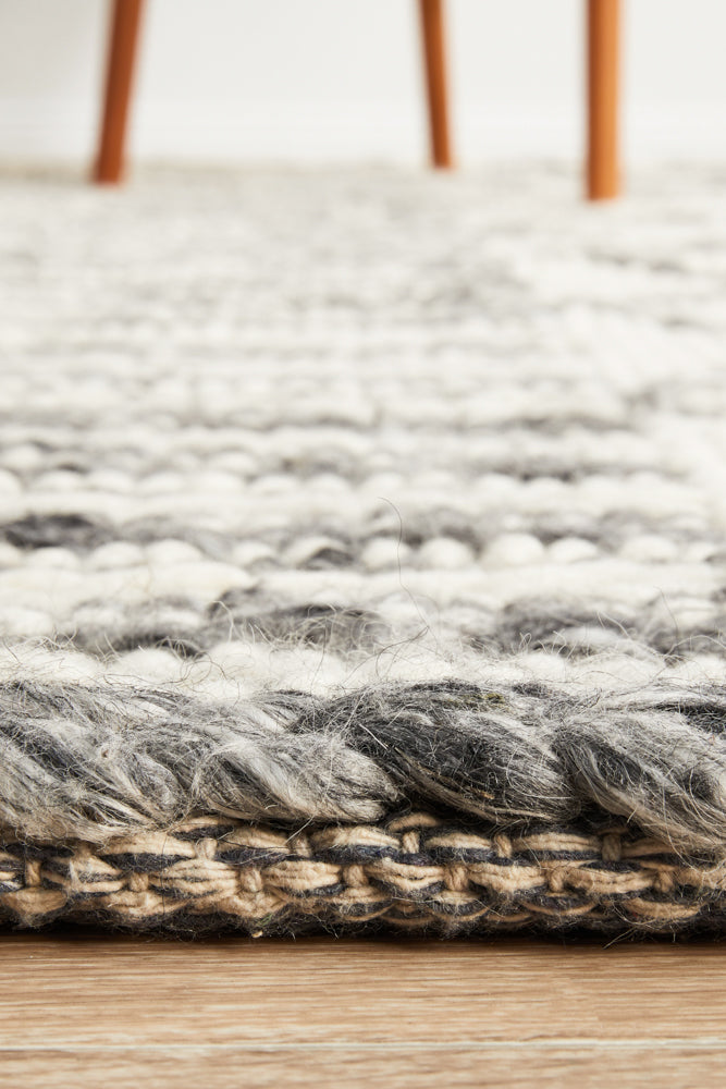 Skandinavian Skandi Tribal Grey Rug