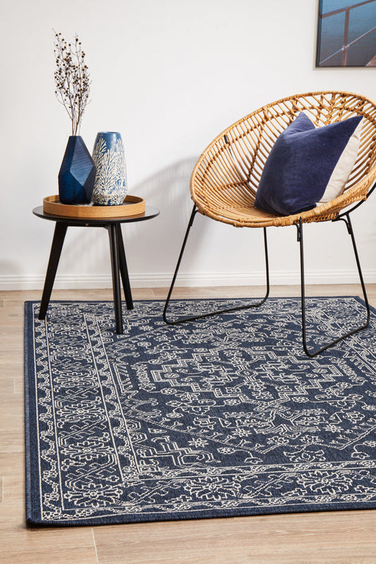Seaside Traditional Navy Rug