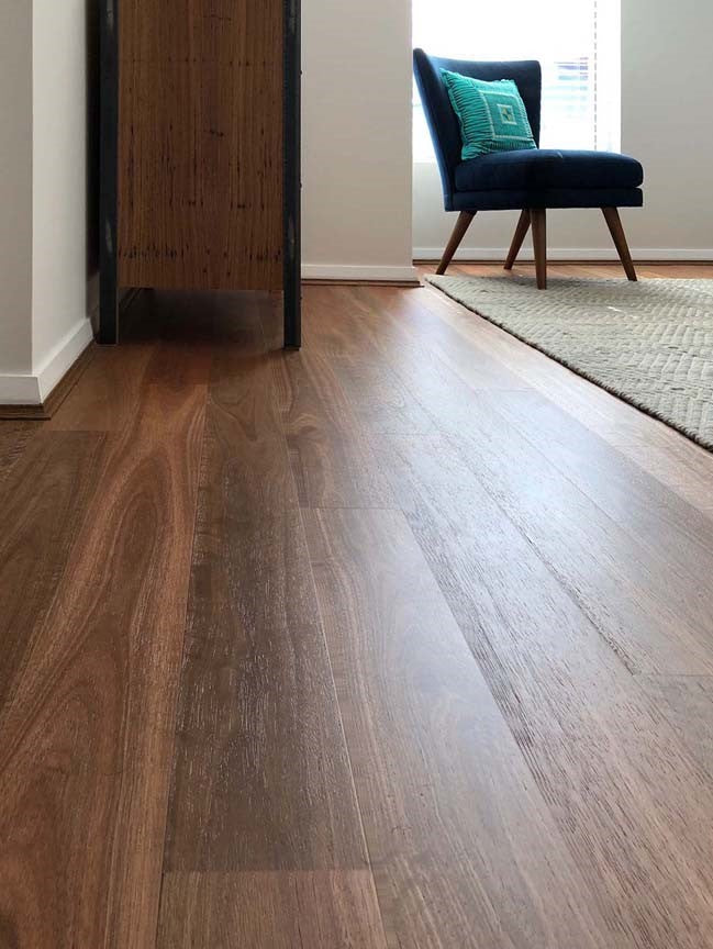 Fiddleback Australian Hardwood - Spotted Gum 189