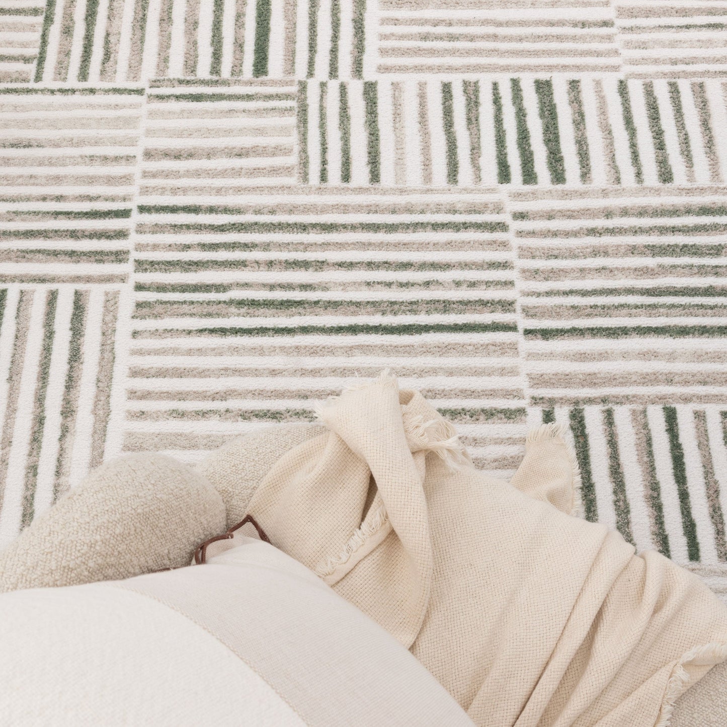 Wellington Geometric Lines Green Rug