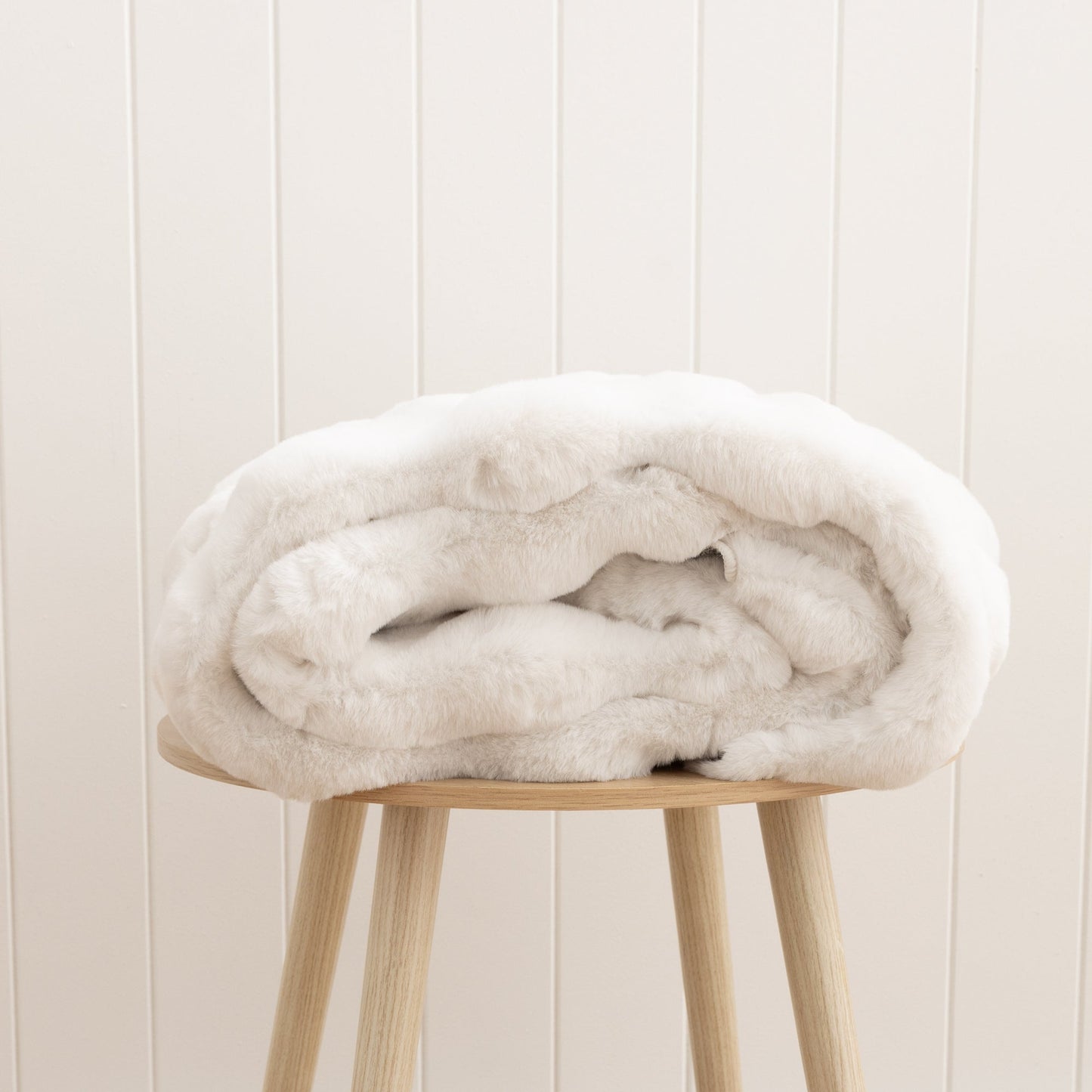 Purity Machine-Washable Rug White