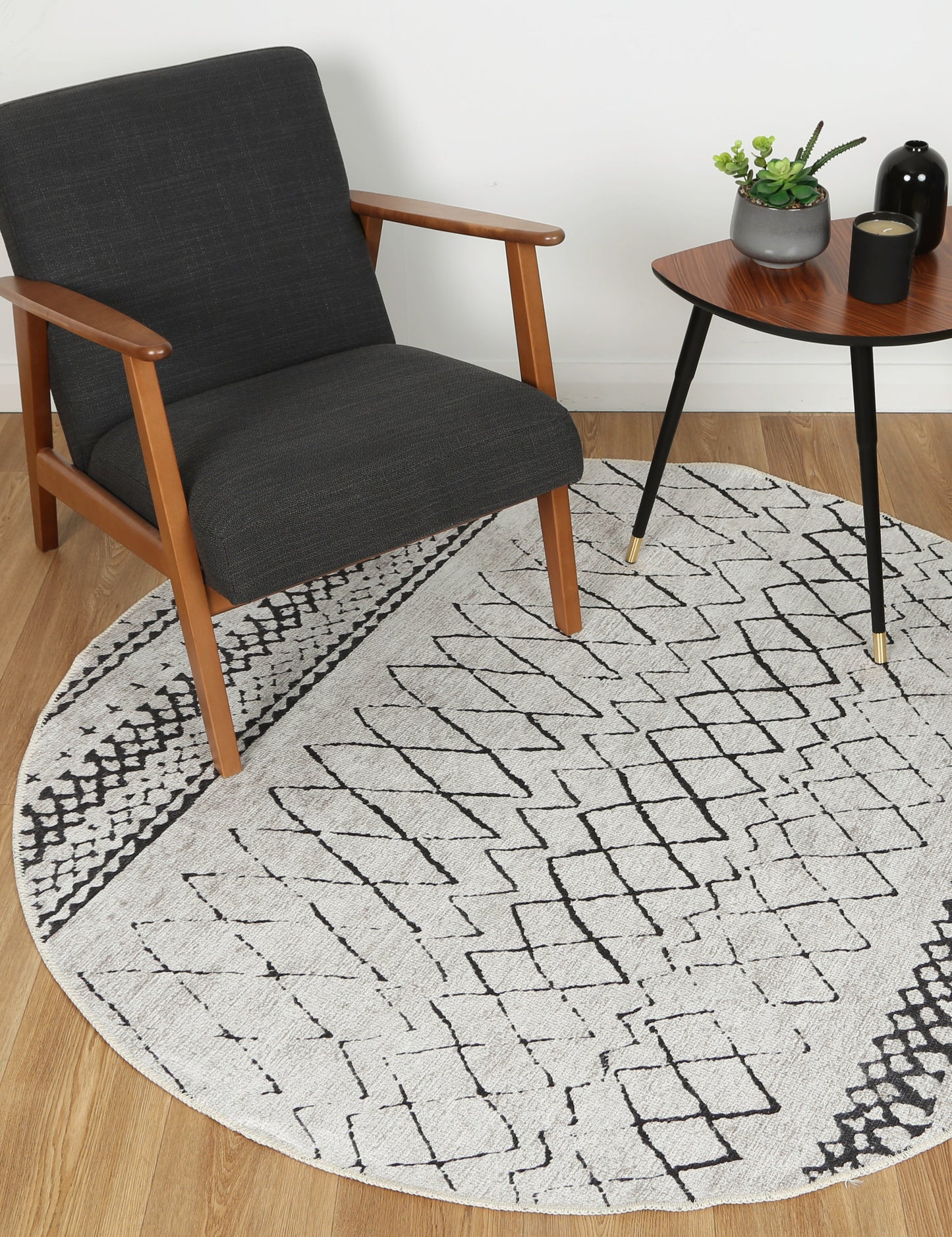 Alma Scandi Silver Round Washable Rug