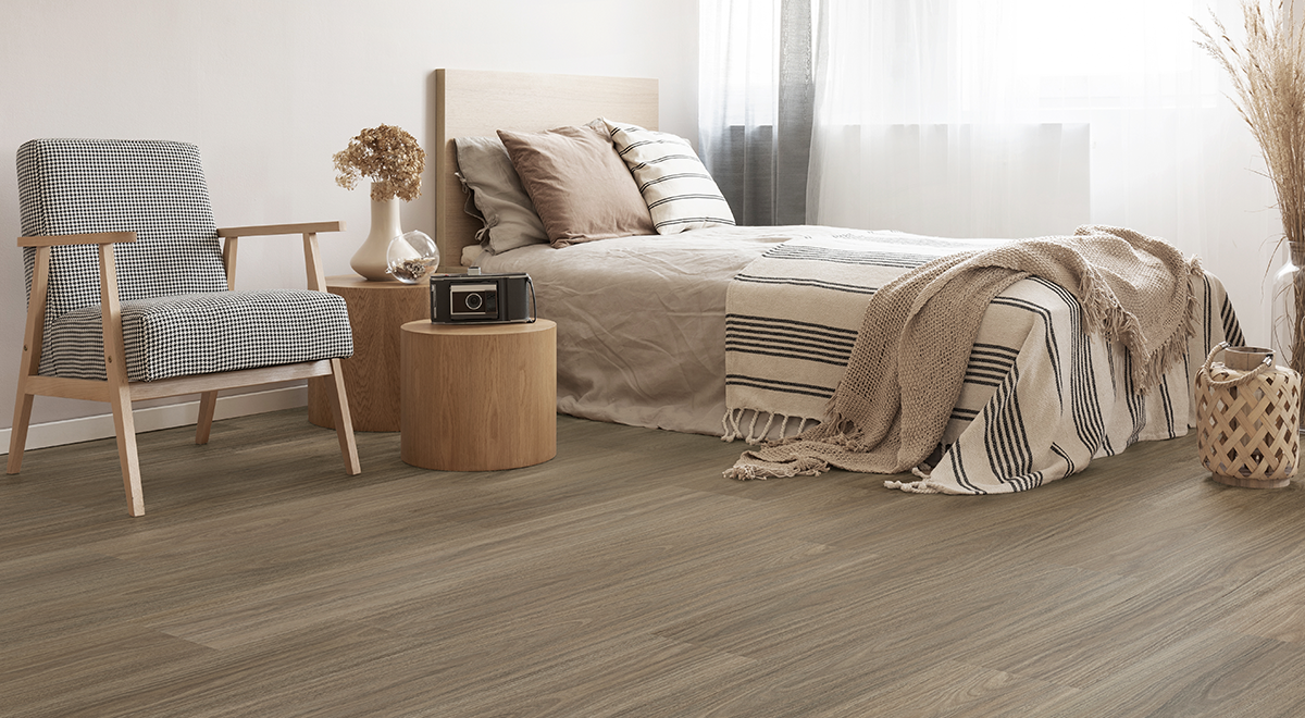 Voyager Vinyl Plank 5mm - Antares Spotted Gum – room scene 2