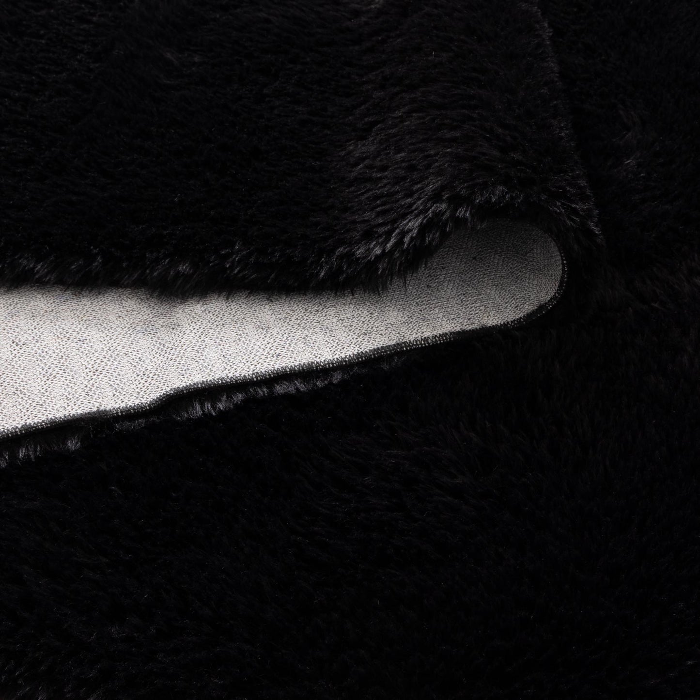 Lyla Machine Washable Shaggy Black Rug