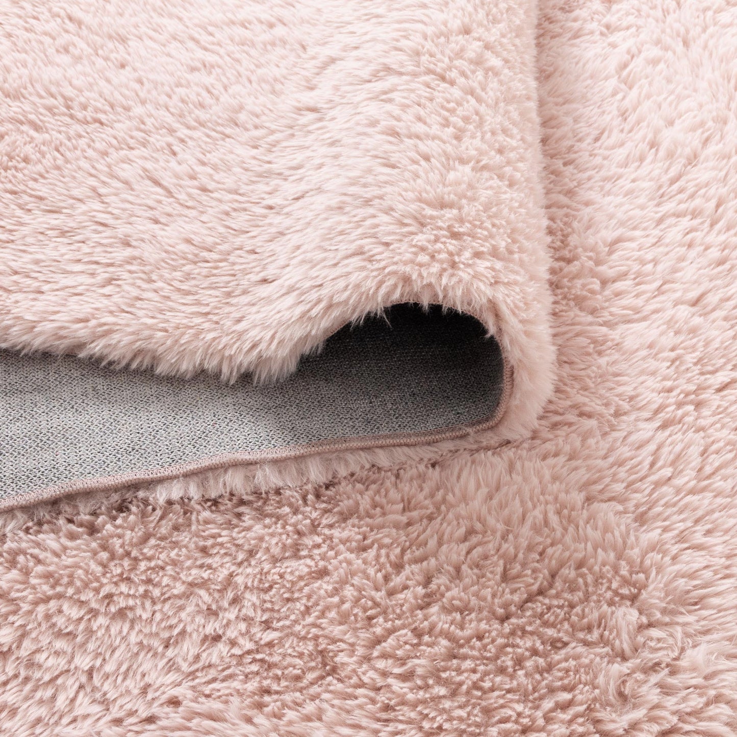 Lyla Machine Washable Shaggy Blush Rug