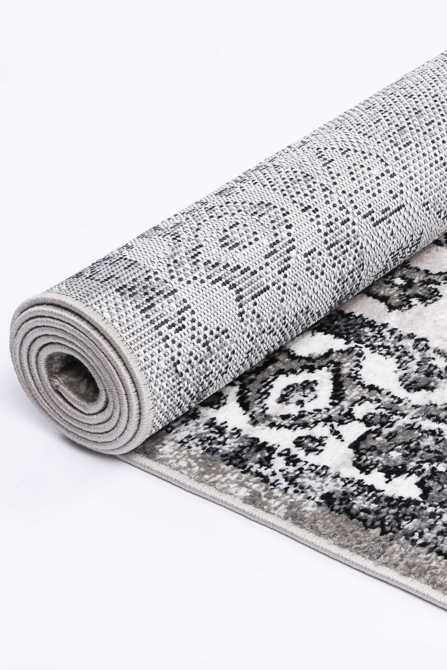 Estate Safra Traditional Grey Rug