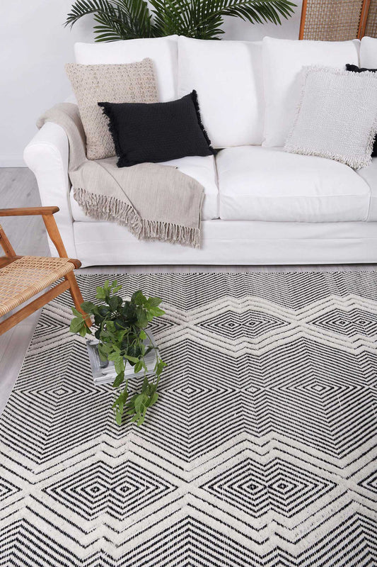 Himalaya Saw Tribal Ivory Wool  Rug