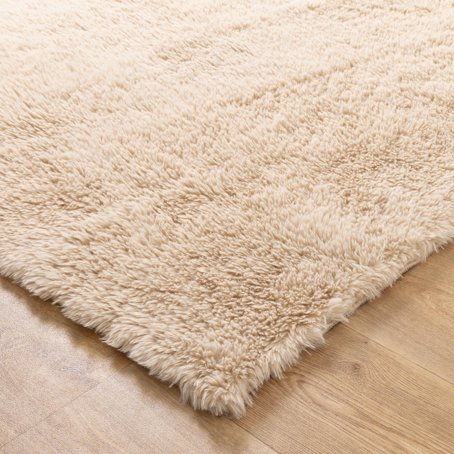 Lyla Machine Washable Shaggy Natural Runner