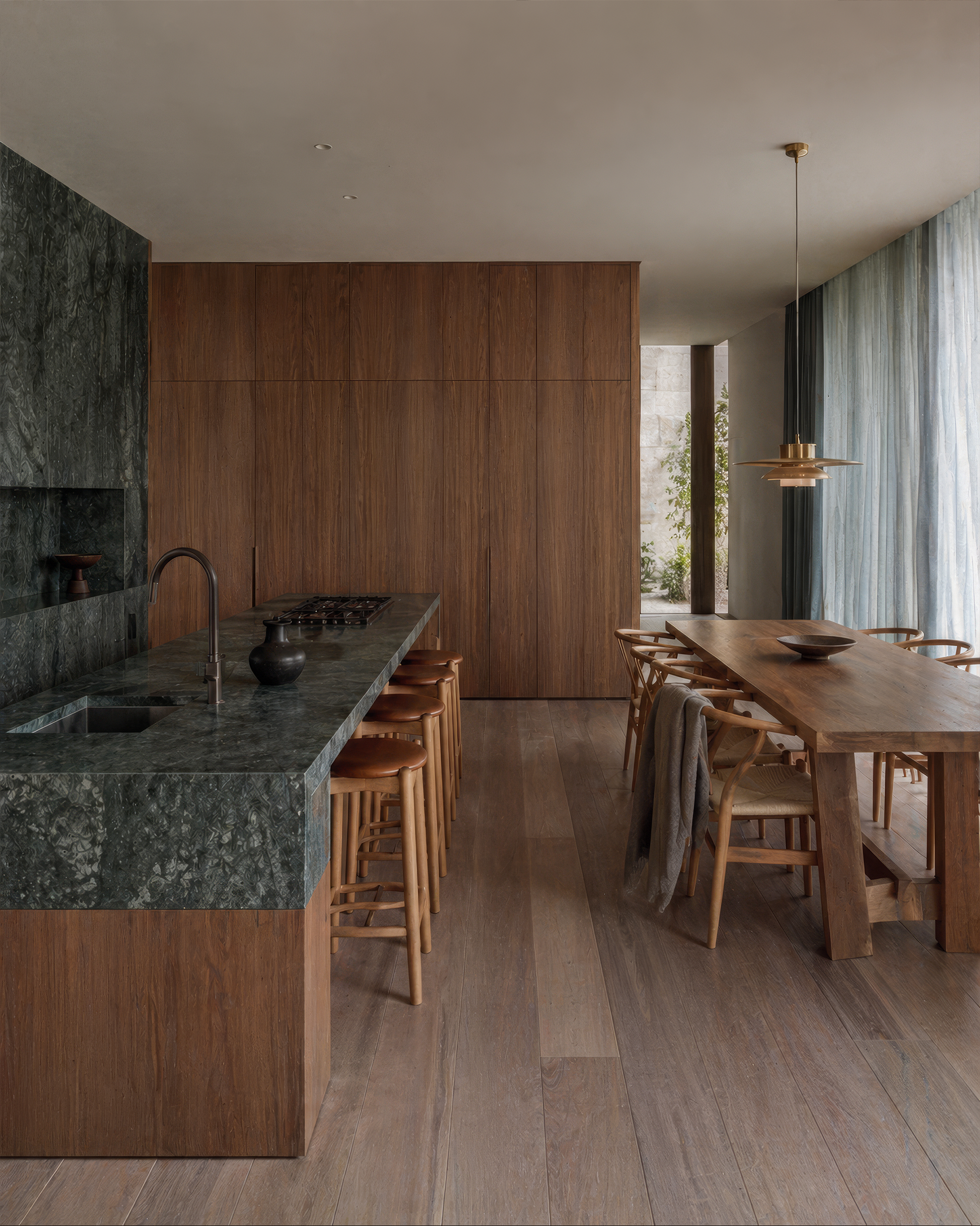 Topdeck Raw Solid Timber 14mm/18mm - Spotted Gum – room scene