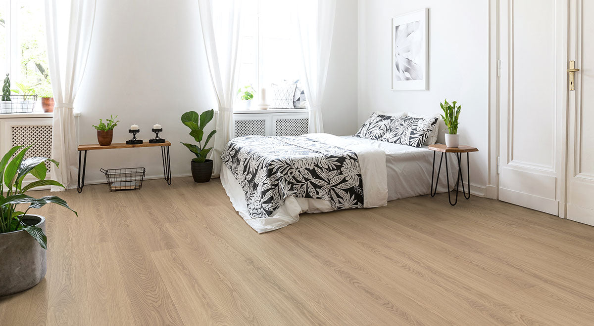 Merit Laminate 12mm - Moonfire – room scene 1