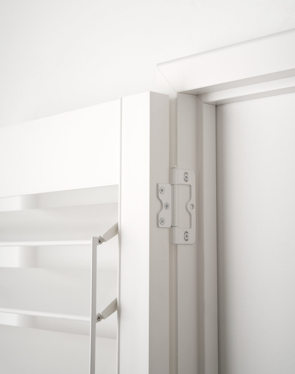 white teak plantation shutter hinge and hidden tilt bar