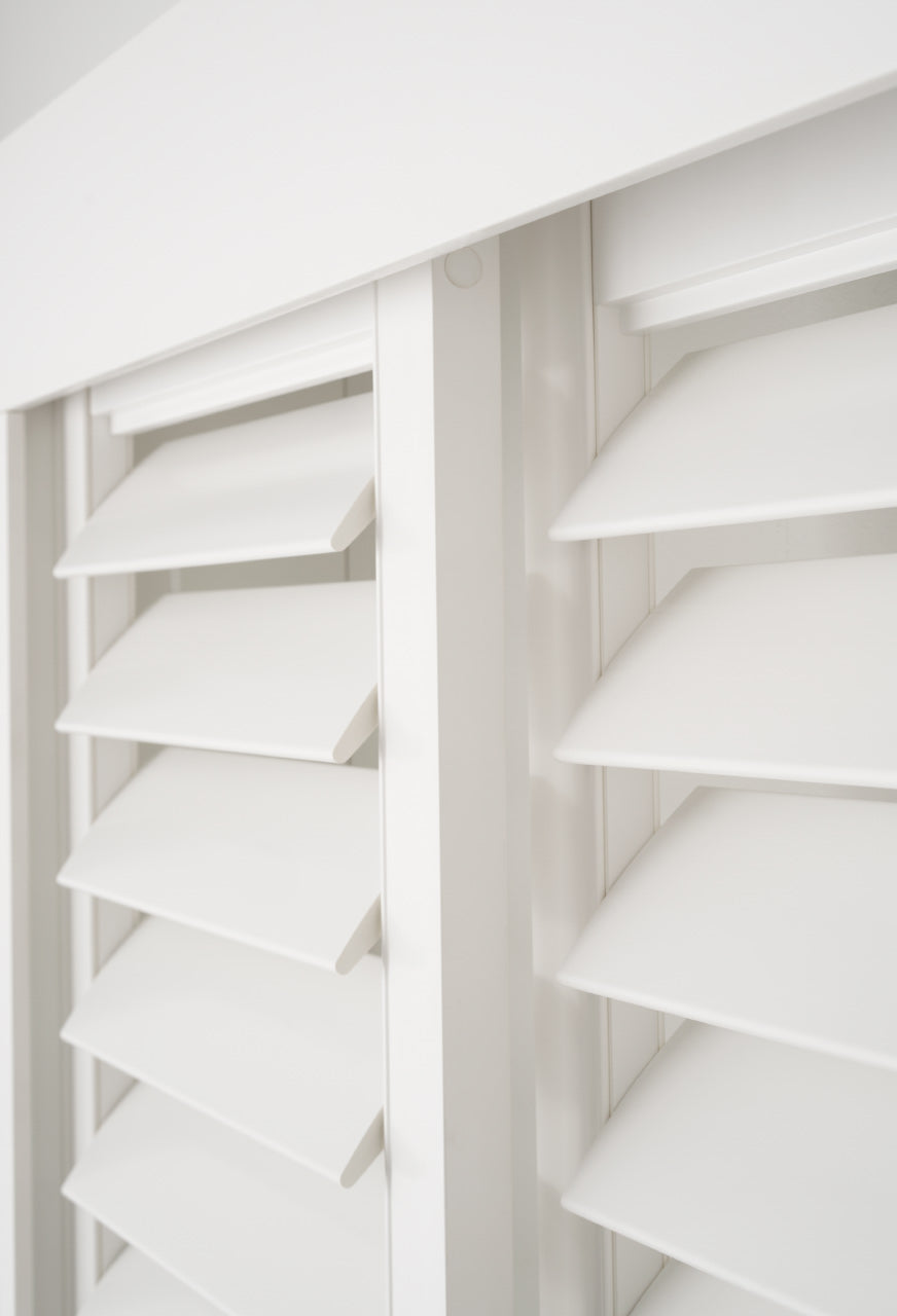 PVC plantation shutter sliding shutter closed with light block