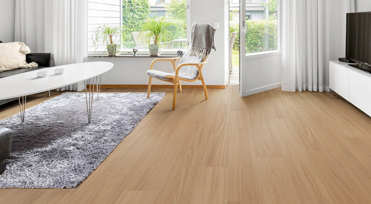Scenic Hybrid 10mm - Mosswood Blackbutt – room scene 1