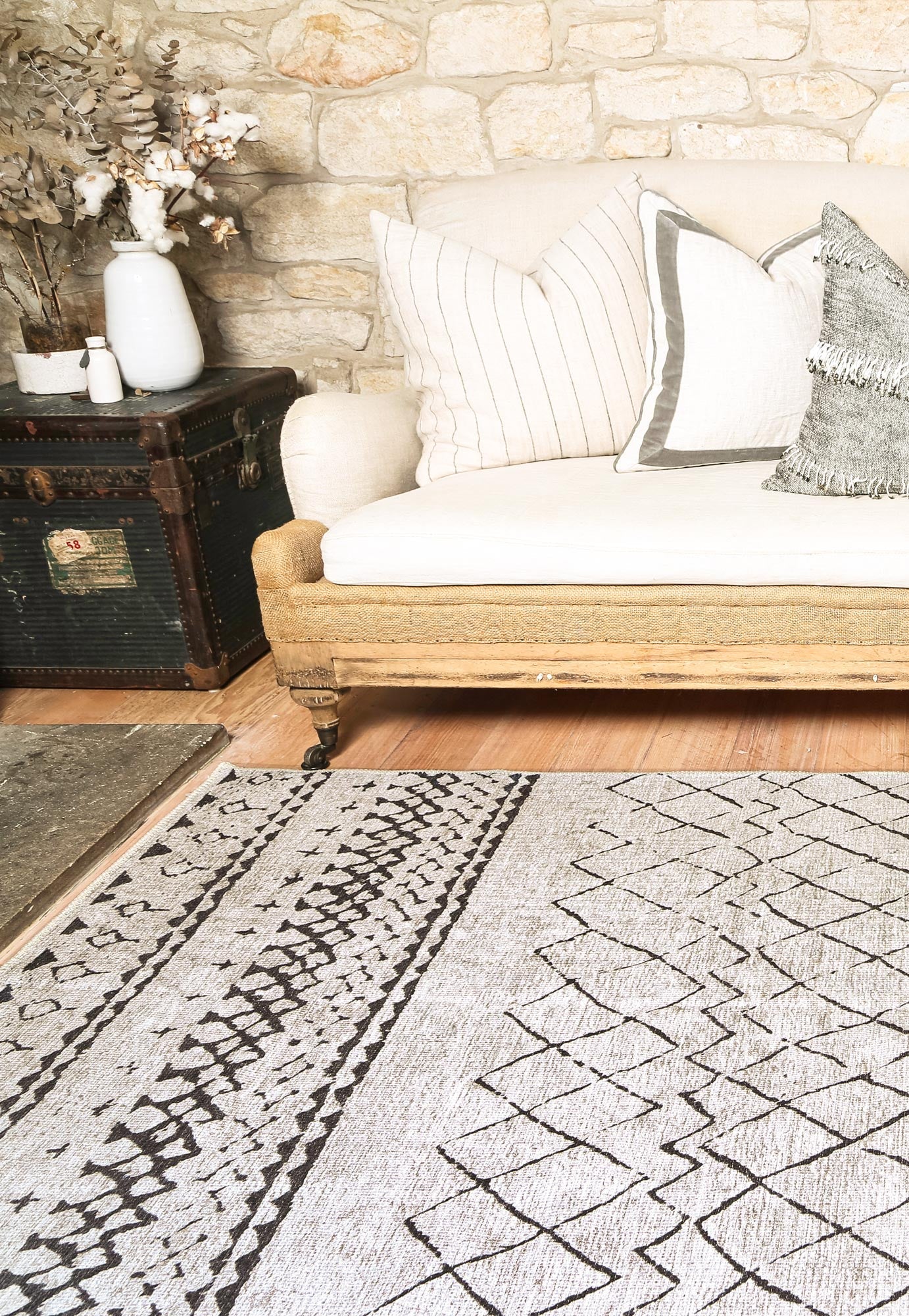 Alma Scandi Silver Washable Rug