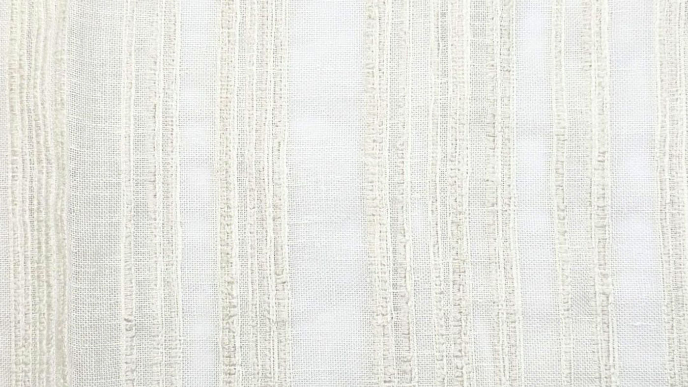 Kai curtain fabric in Canvas