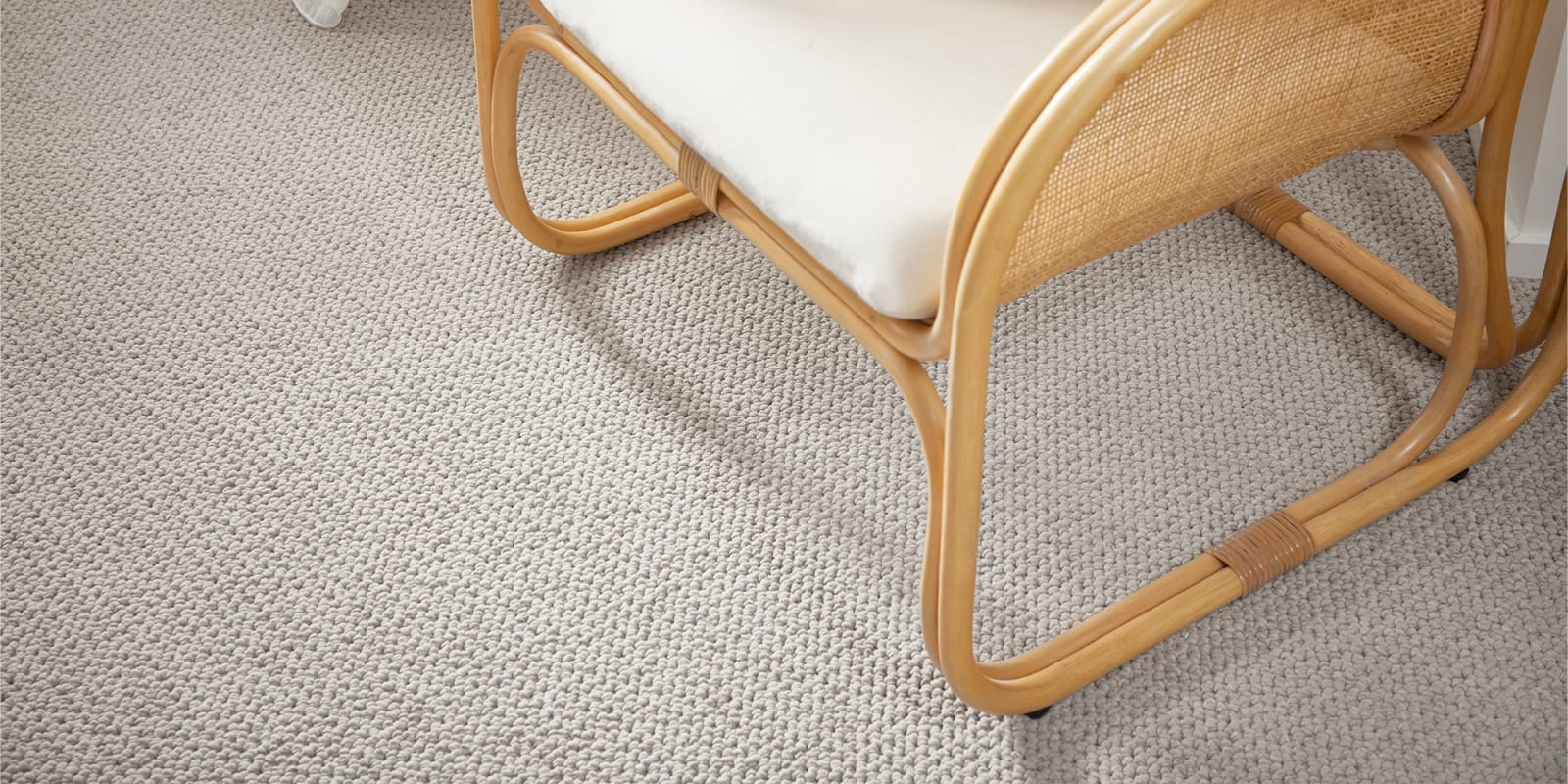Carpathian carpet by Redbook – room scene