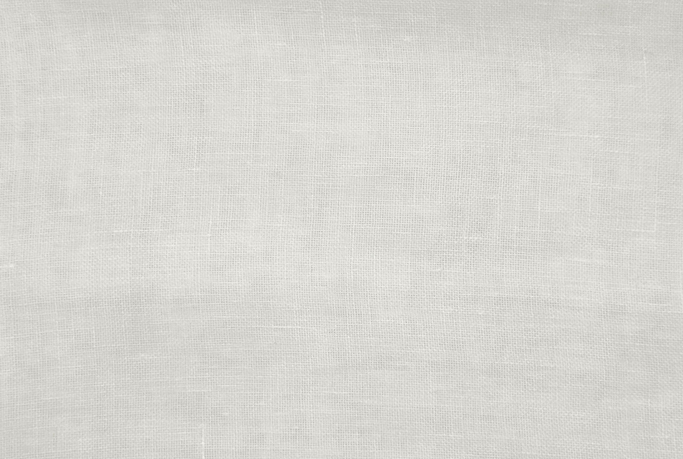 Carre curtain fabric in Chalk