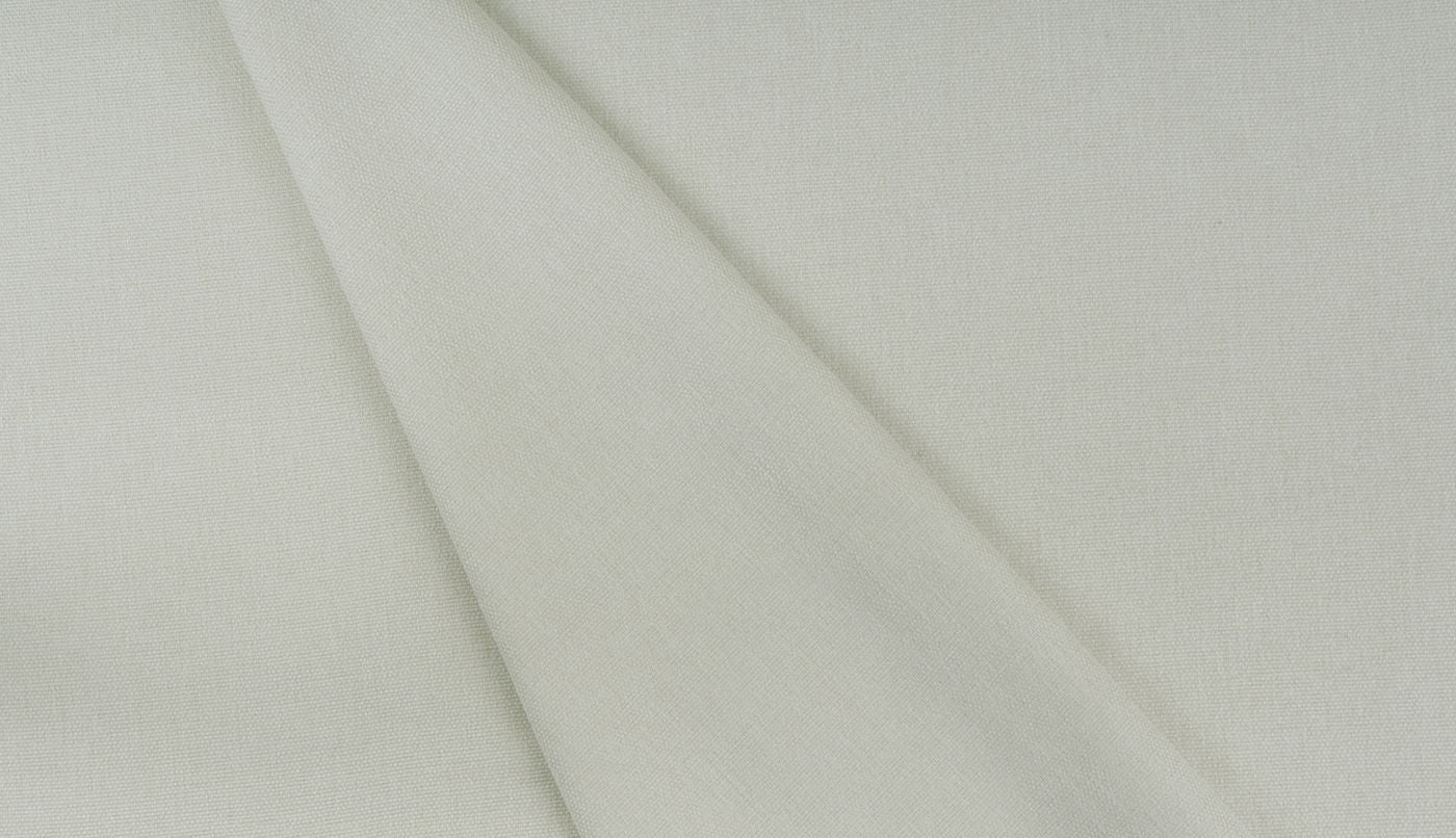 Colorado curtain fabric in Chalk