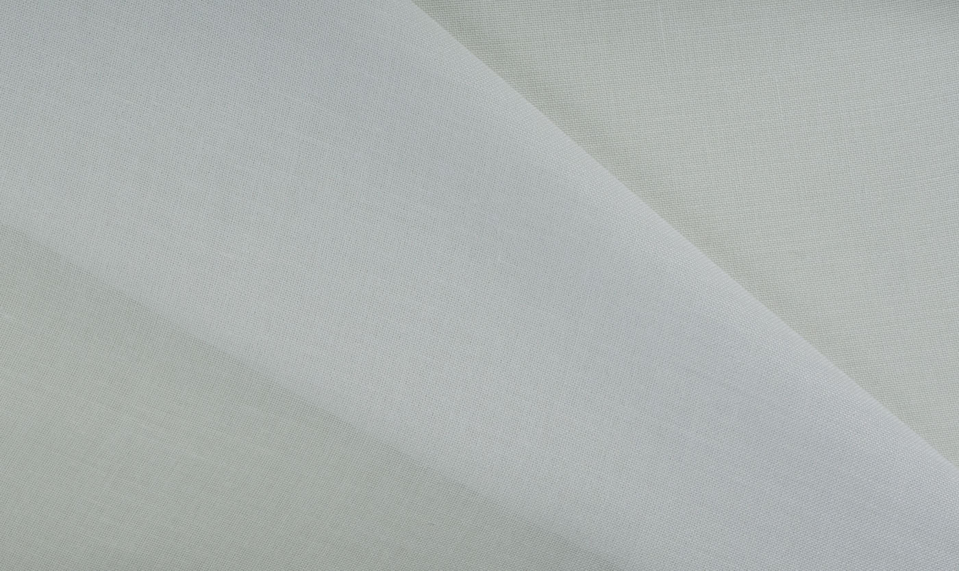 Romeo curtain fabric in Cloud