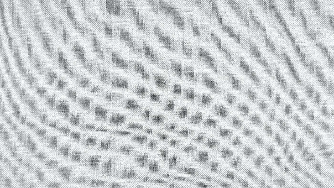 Bronte curtain fabric in Cloud