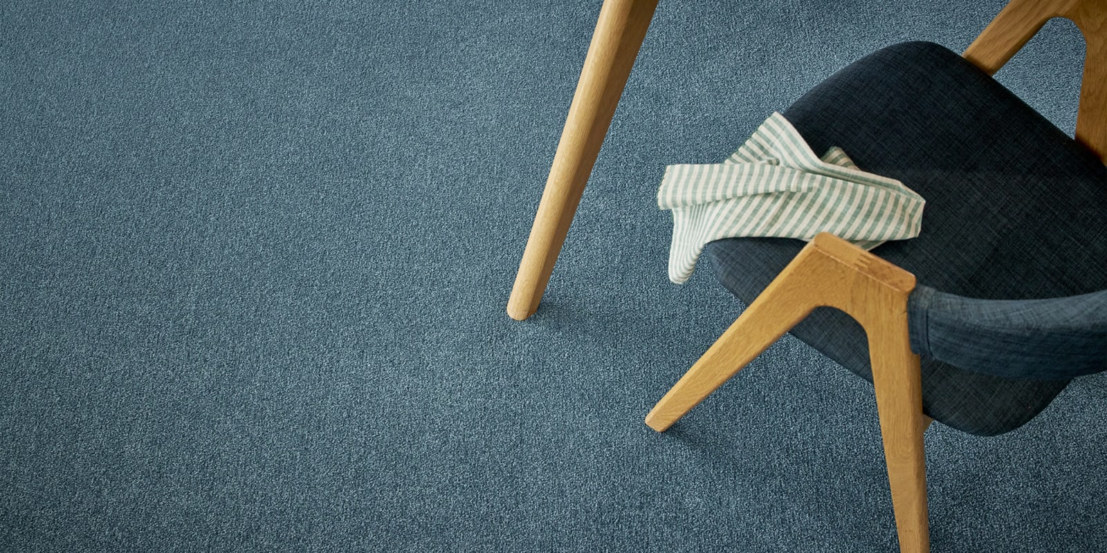 Dawn Rise carpet by Redbook – room scene