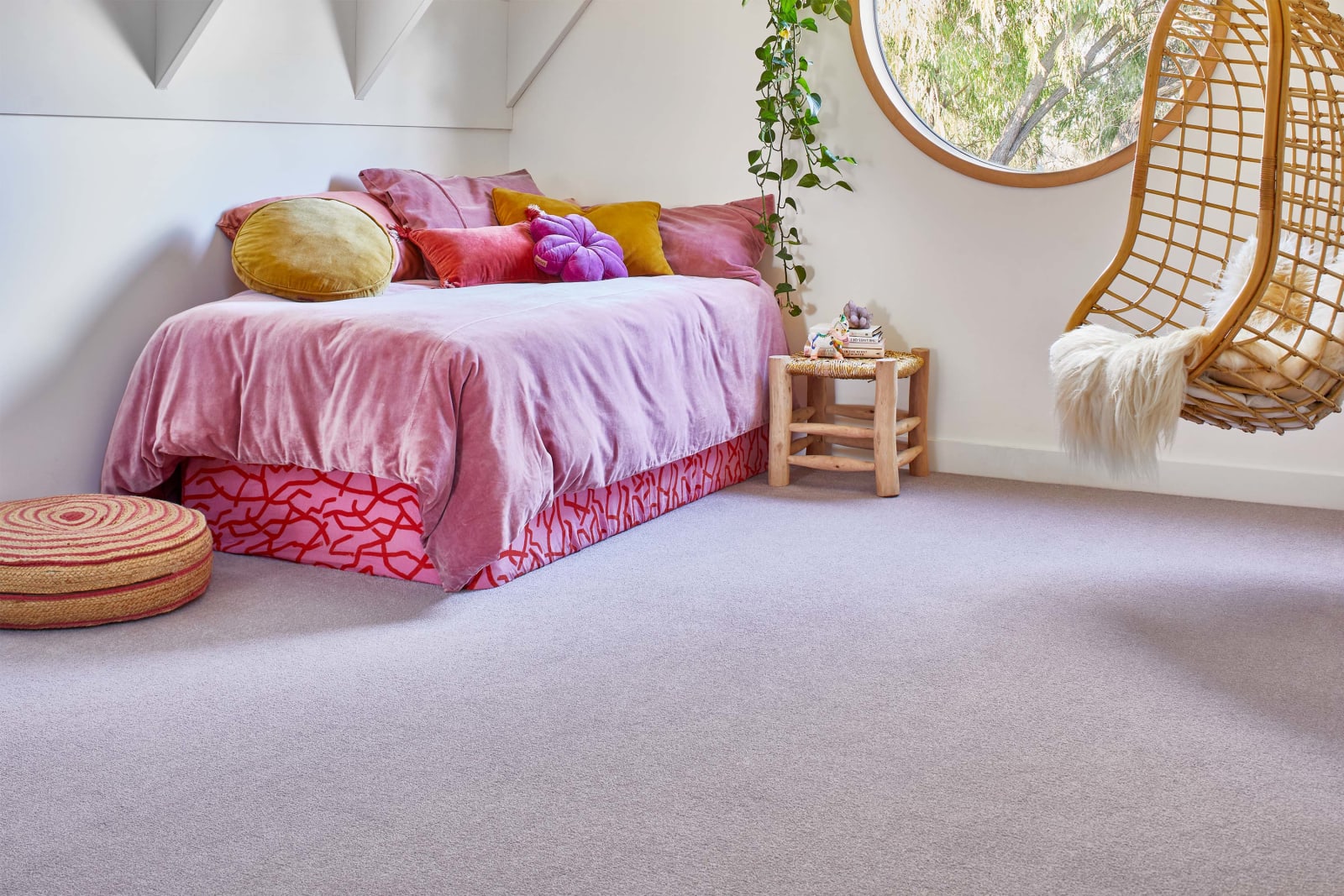 Dawn Rise carpet by Redbook – room scene