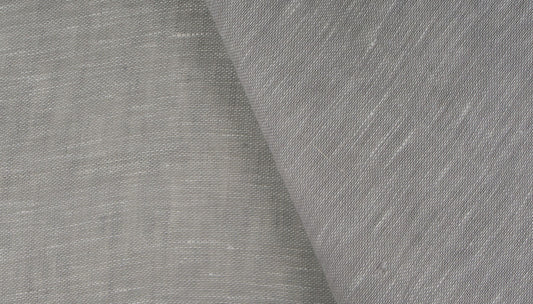 Hampton curtain fabric in Mist