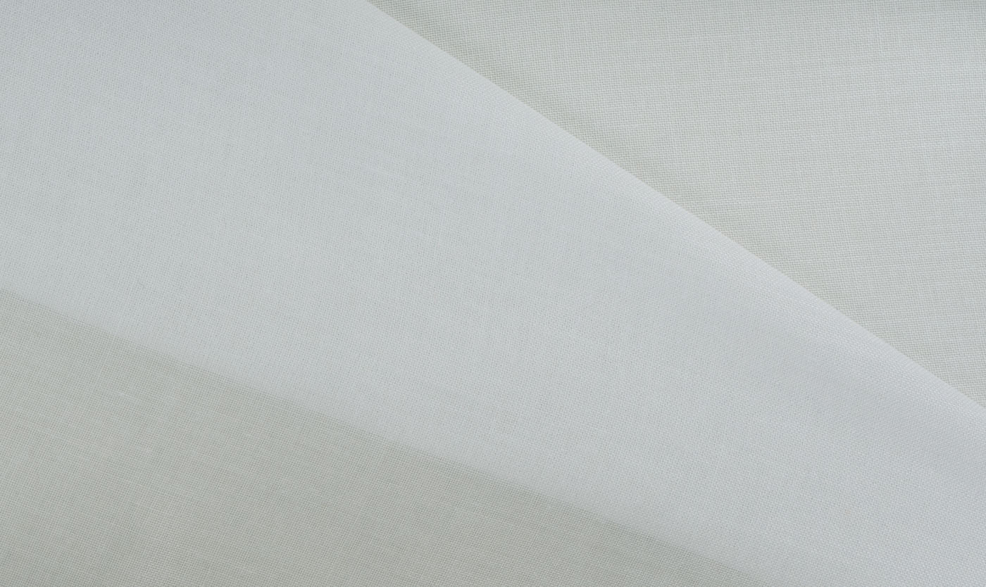 Romeo curtain fabric in Pearl