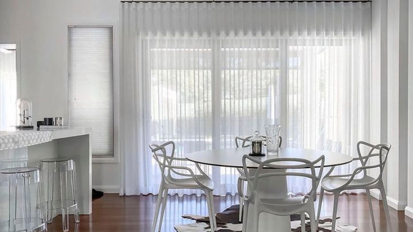 Altitude curtain fabric - Range