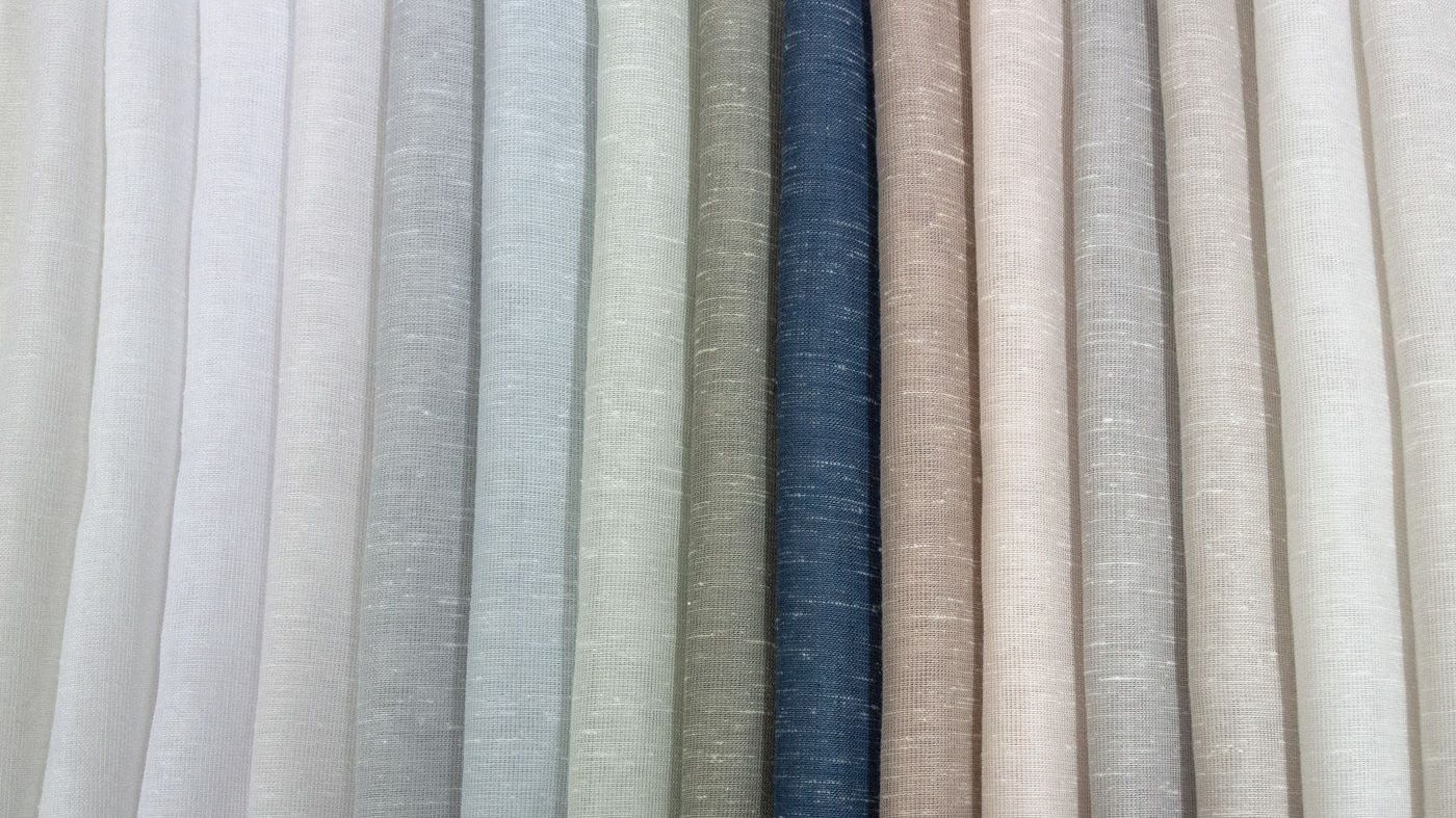 Mala Mala curtain fabric - Roomset
